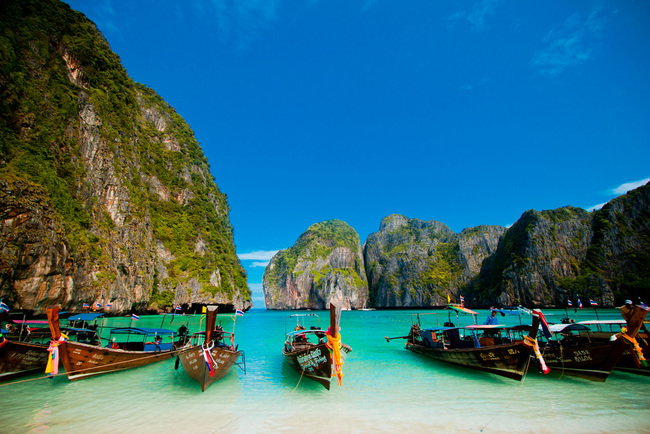 pantai maya bay koh phi phi